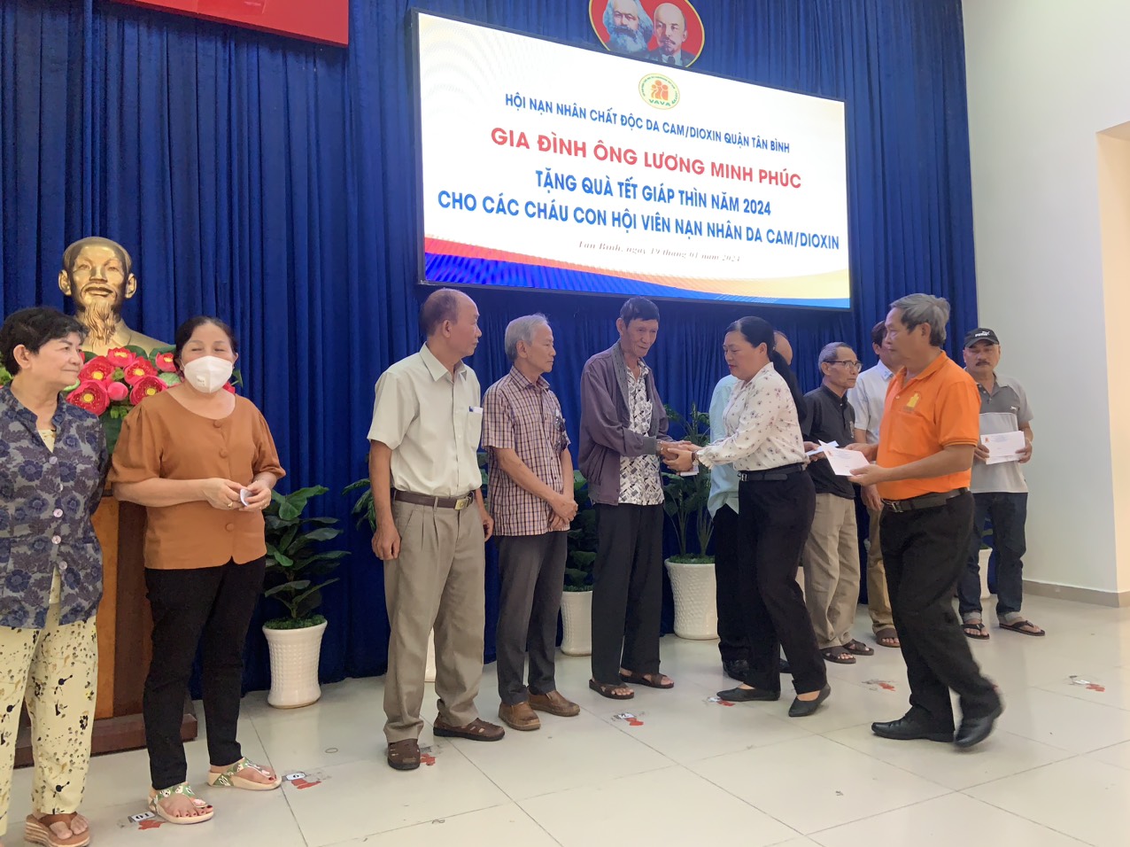 Q. Tân Bình chăm lo tết