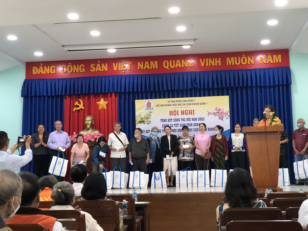 Quận 3 chăm lo tết