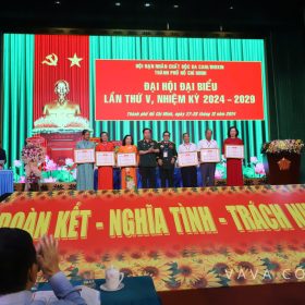 Trao bằng khen TWH cho các cá nhân có thành tích xuất sắc trong nhiệm ký 2019-2024